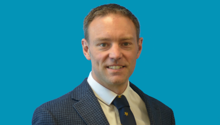 Investigator Simon Batt