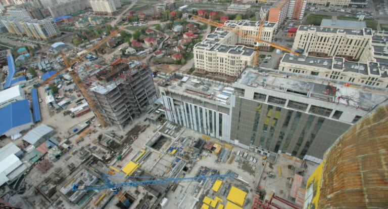 An ariel view of a construction site