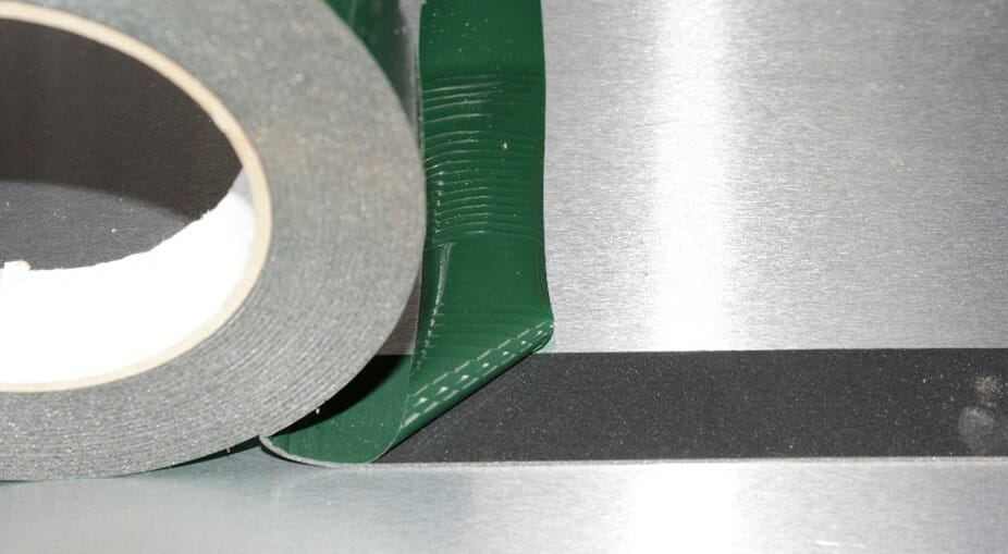 An adhesive bonding tape