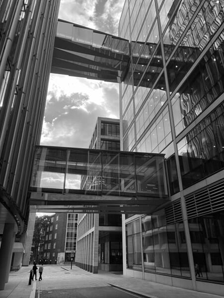 . Link Bridges in Central London spanning between independent supporting buildings.